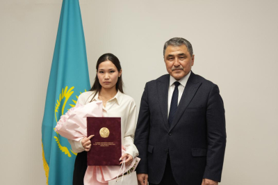 Школьница из Алматы заключила меморандум с Минводы