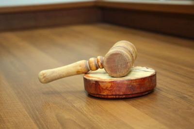 Выбросившей детей из окна жительнице Павлодара вынесли приговор