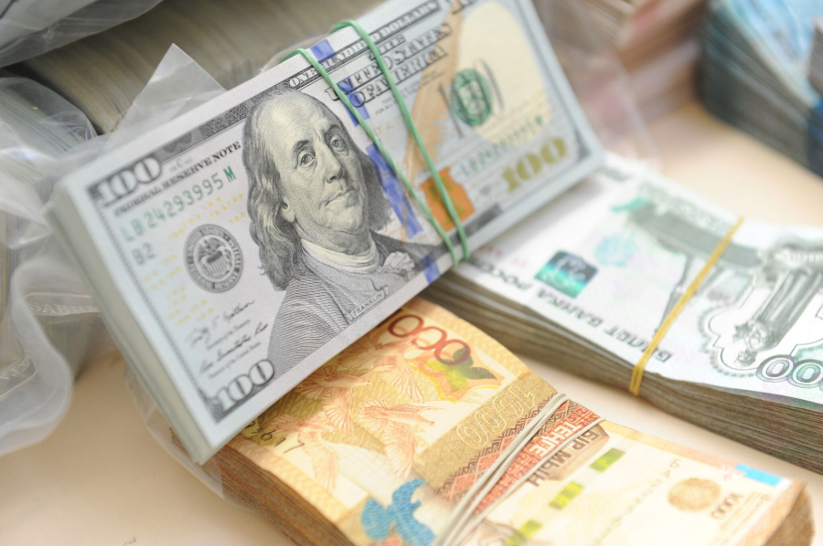 На языке иностранных чеков