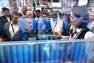 Минниханов побывал на международной выставке ИННОПРОМ в Эр-Рияде