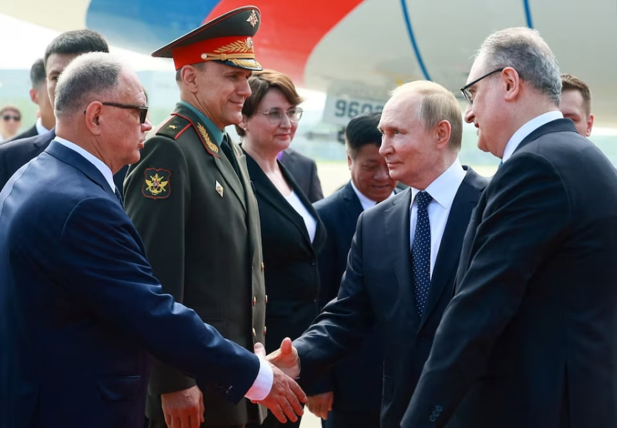 Путин прибыл в китайский Тяньцзинь на саммит по вопросам безопасности