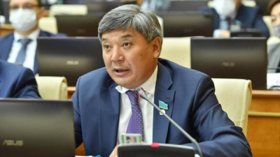 Депутат высказался о негативном влиянии ЛГБТ на казахстанцев