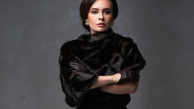 Салон весь в истерике: певица Эльмира Калимуллина стала частью ЧП с самолетом в аэропорту 14/02/2026 &ndash; Новости