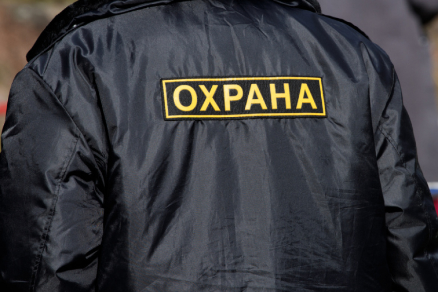 Наркоманам и шизофреникам не разрешили работать в охране