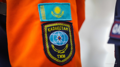 В Алматы загорелось здание гостиницы, переоборудованной под общежитие