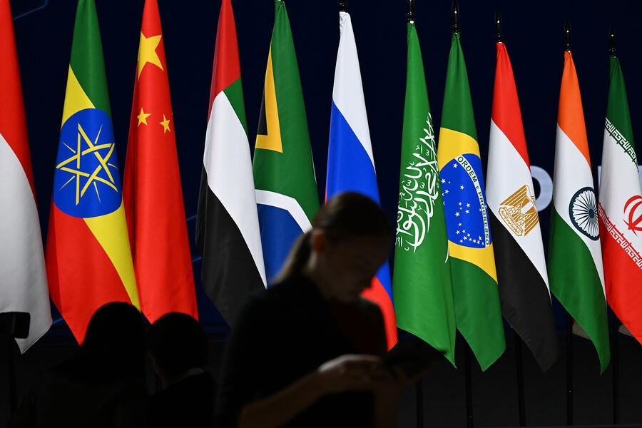БРИКС создаст единую платежную систему BRICS Pay для независимых расчетов