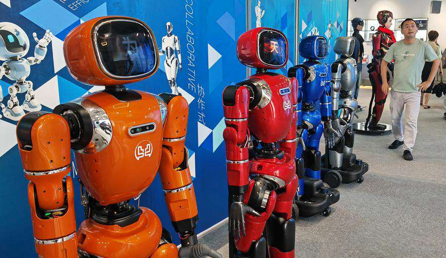 Первый в мире магазин роботов формата 6S открылся в Шэньчжэне