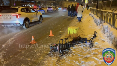 Смертельное ДТП в Казани - последние минуты жизни юноши-курьера на велосипеде попали на видео 24/01/2026 &ndash; Новости