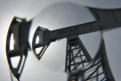 Цена нефти Brent снизилась до&nbsp;$111 за&nbsp;баррель