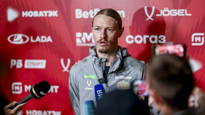 Сафонов впервые в истории лиги Франции вошел в символическую сборную тура