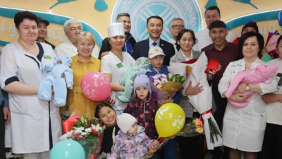 Казахстан добился реального прогресса в охране материнства и детства