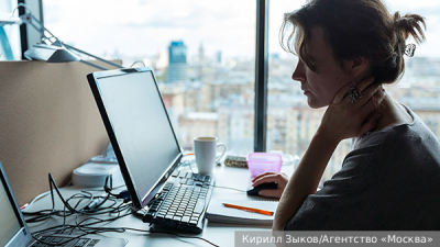 Путин поручил рассмотреть ускоренное внедрение ИИ в ключевые отрасли