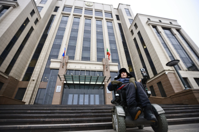 Эксперт перечислил все льготы и выплаты для инвалидов в России