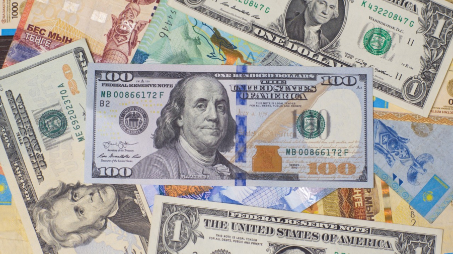Доллар подешевел под конец недели