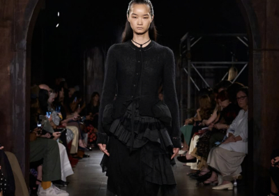 Дизайнер из Казахстана представила коллекцию на Нью-Йоркской неделе моды (ВИДЕО)