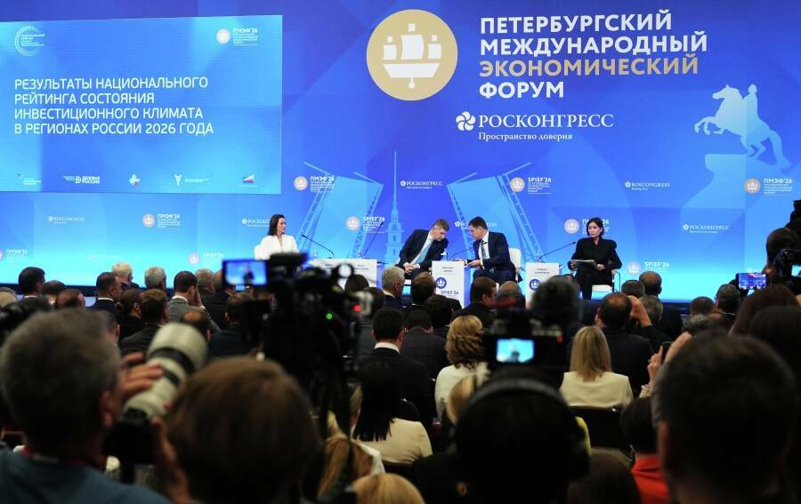 &laquo;Сергей Семенович, рядом с тобой находиться большая честь&raquo;: Татарстан вместе с Москвой взял &laquo;золото&raquo; инвестрейтинга в России