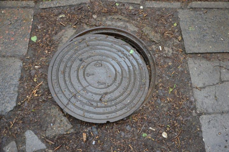Челныводоканал: лидерами по обращениям стали открытые колодцы