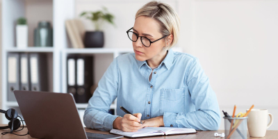 Финансист Родин: 100 тысяч рублей выгоднее всего вложить во вклад