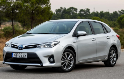 Права сохранили, завод потеряли: эксперт оценил шансы Toyota Corolla на возвращение в РФ