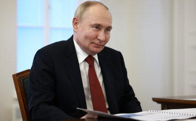 Путин призвал не допустить разделения на элиту и &laquo;нажимающих кнопки&raquo;