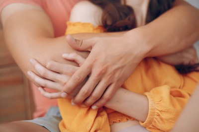 Путин подписал закон о запрете испытательного срока для матерей детей до трёх лет